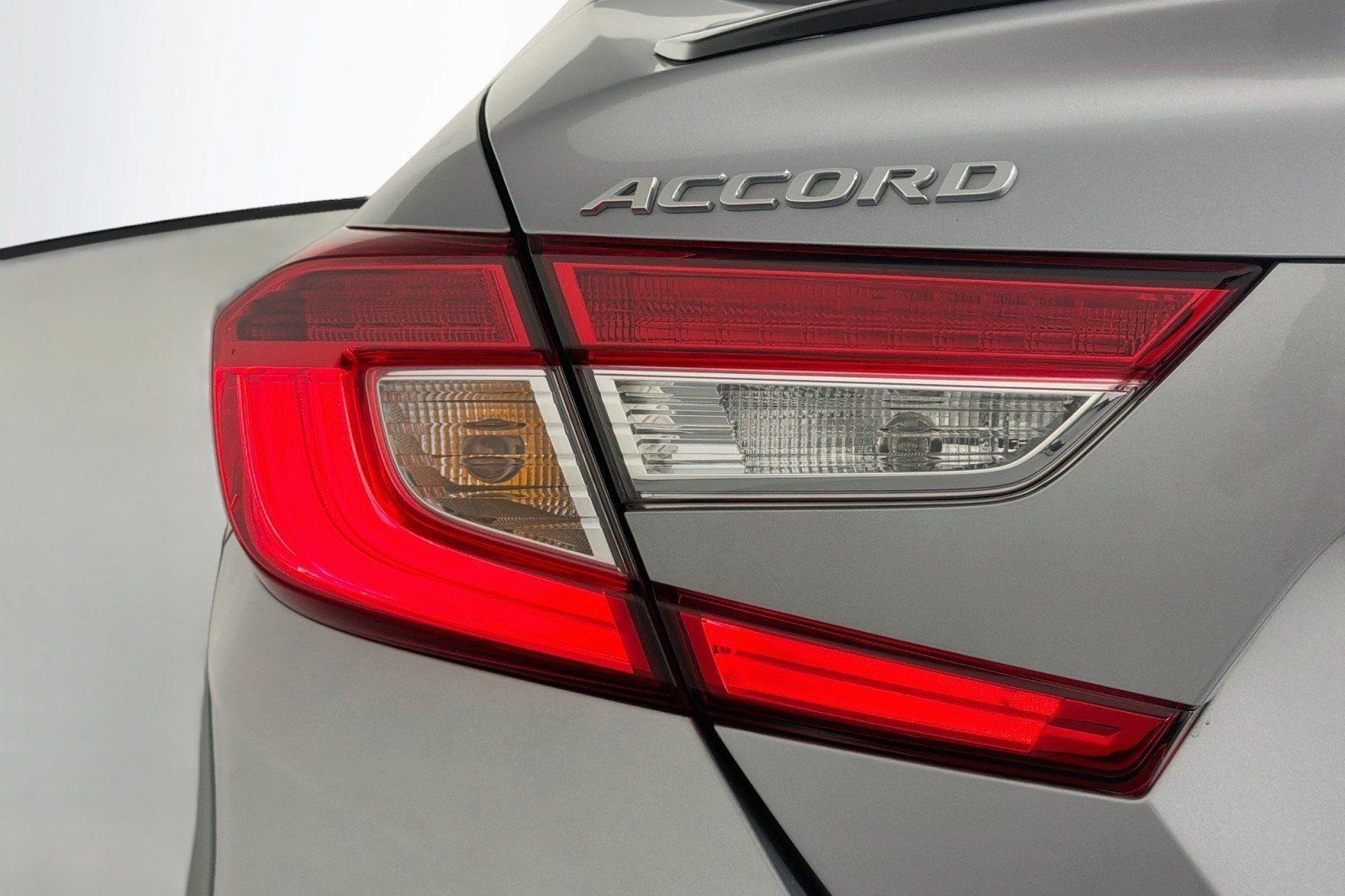 Used 2022 Honda Accord Sport image 16