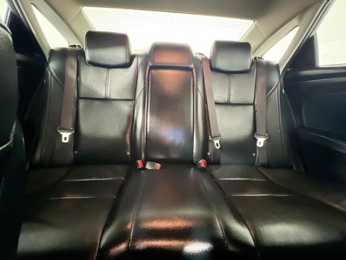 Used 2018 Toyota Avalon XLE image 33