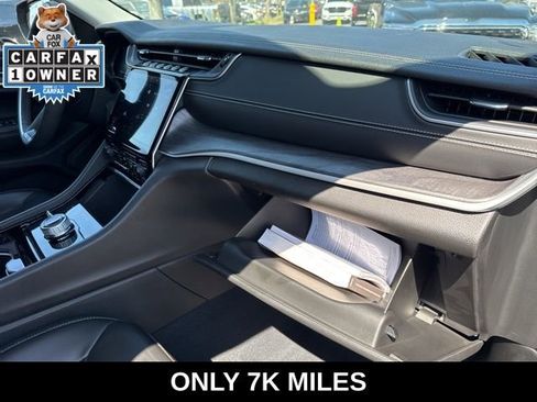 Used 2023 Jeep Grand Cherokee Limited image 24
