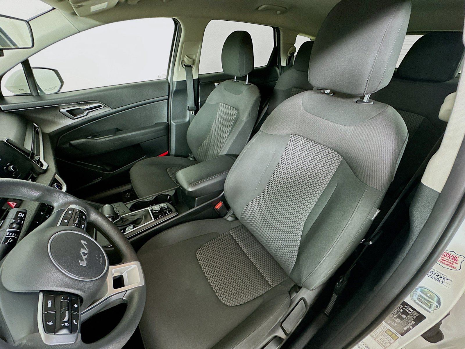 Used 2023 Kia Sportage LX FWD image 31