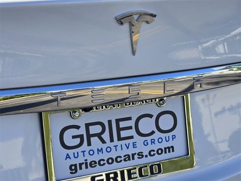 Used 2019 Tesla Model S 100D image 8