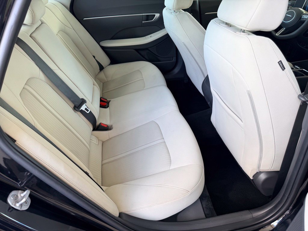 Used 2025 Hyundai Sonata SEL FWD image 33