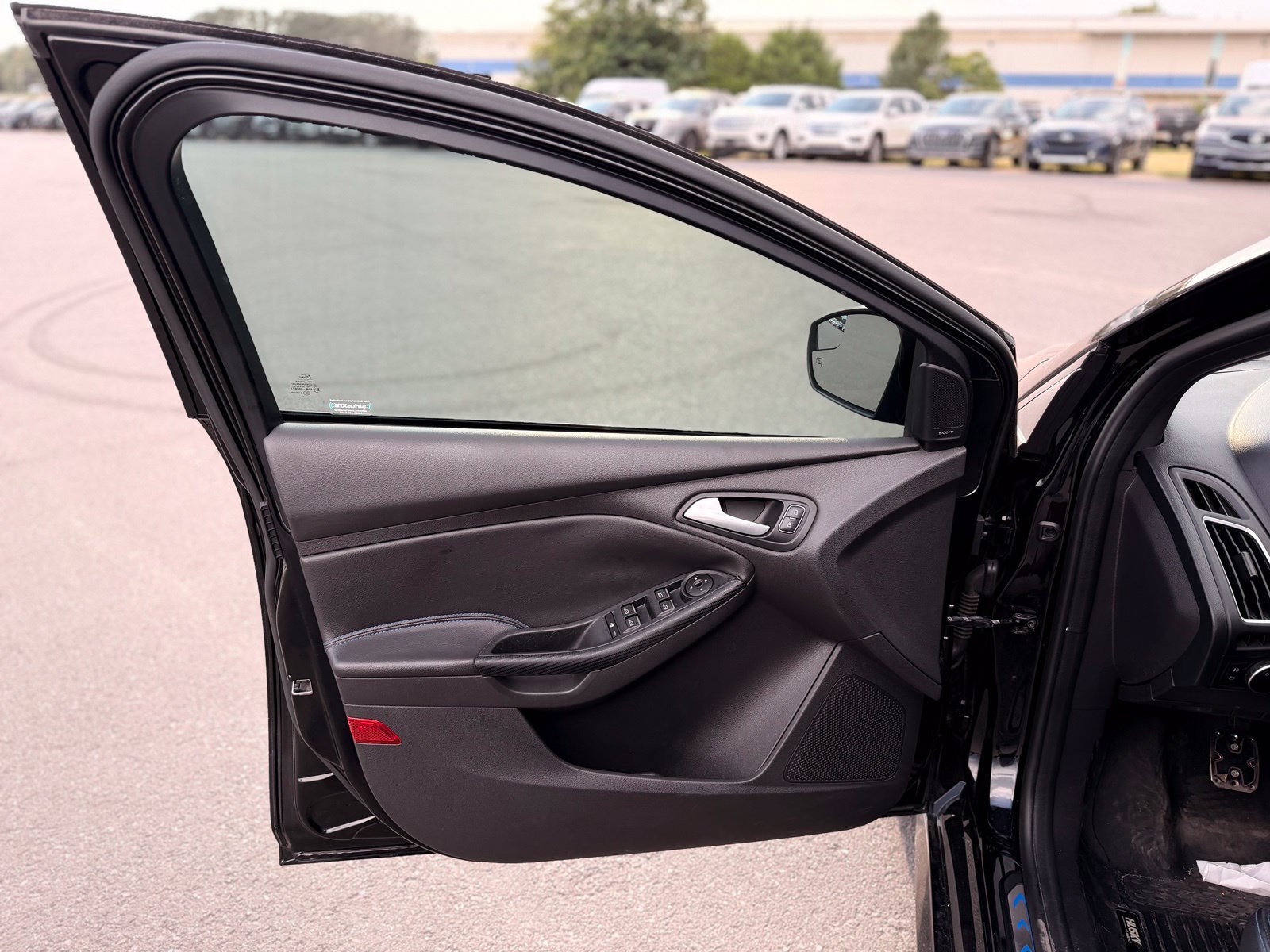 Used 2017 Ford Focus RS AWD/4WD image 22