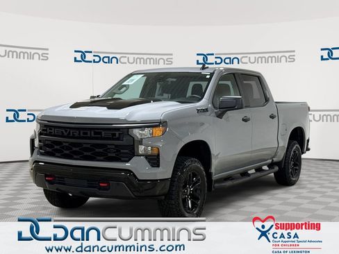 Used 2025 Chevrolet Silverado 1500 Custom Trail Boss w/ LPO, Dark Essentials Package AWD/4WD image 1