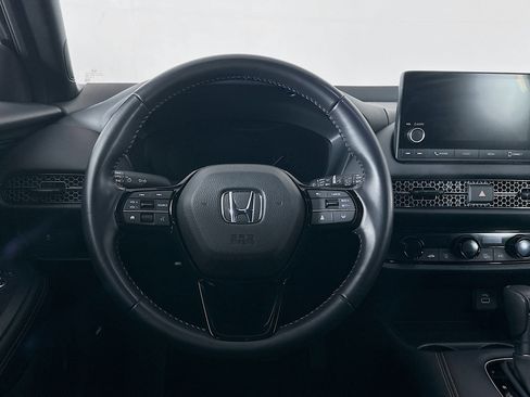 Used 2025 Honda HR-V Sport image 18