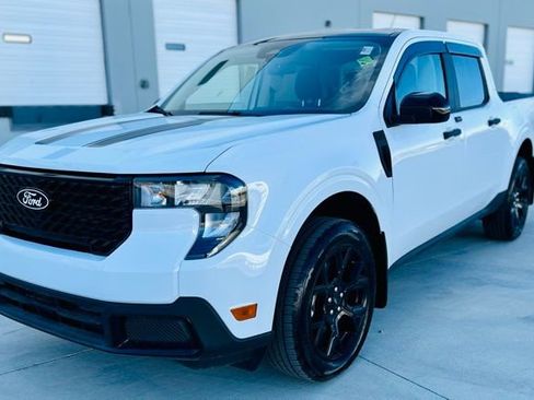 New 2025 Ford Maverick XLT w/ XLT Luxury Package image 3