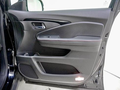 Used 2023 Honda Ridgeline Black Edition image 32