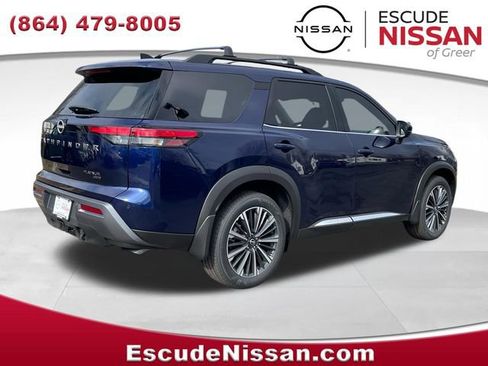 New 2026 Nissan Pathfinder Platinum w/ Accent Package image 3