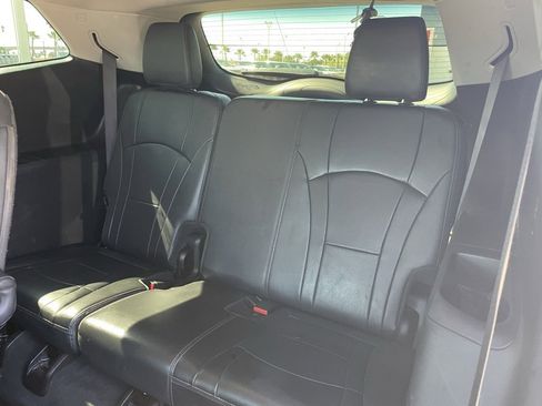 Used 2021 Buick Enclave Avenir w/ Avenir Technology Package image 16