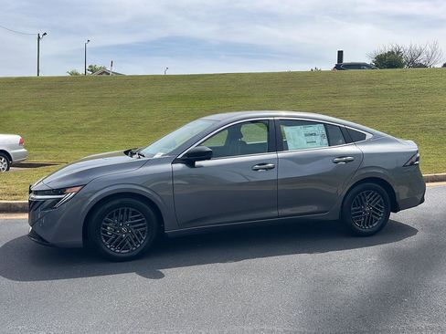 New 2026 Nissan Sentra SV w/ SV Convenience Package FWD image 3