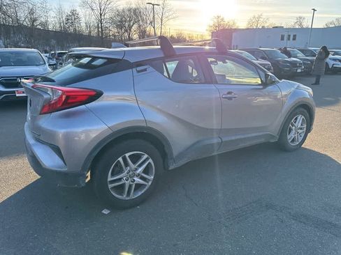 Used 2020 Toyota C-HR LE image 11