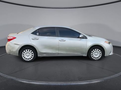 Used 2014 Toyota Corolla LE FWD image 9