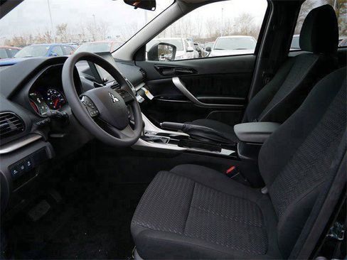 New 2026 Mitsubishi Eclipse Cross LE image 4