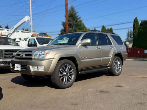 Used 2005 Toyota 4Runner Limited AWD/4WD image 5