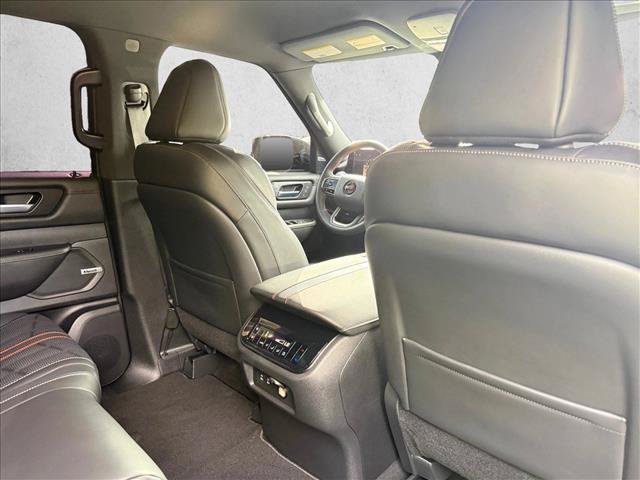 Used 2025 Nissan Armada PRO-4X w/ Convenience Package AWD/4WD image 22