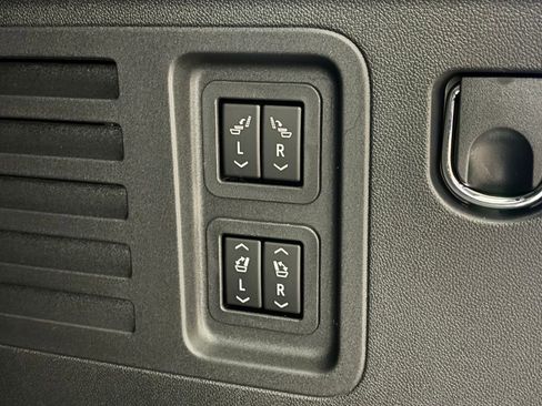 New 2026 Buick Enclave Avenir w/ Super Cruise Package image 13