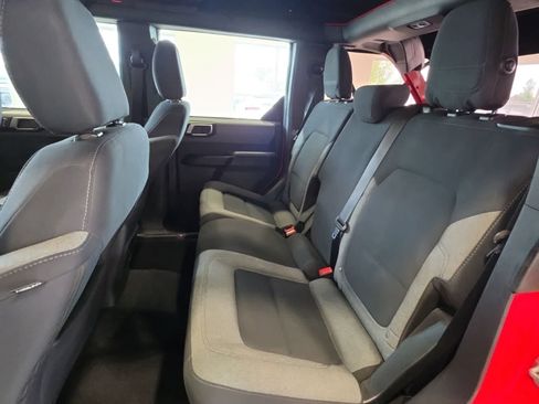 Used 2023 Ford Bronco 4-Door AWD/4WD image 32