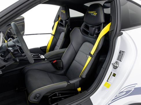 Used 2025 Porsche 911 GT3 RS RWD image 15