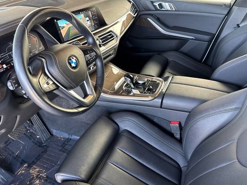 Used 2022 BMW X5 xDrive40i w/ Premium Package AWD/4WD image 9