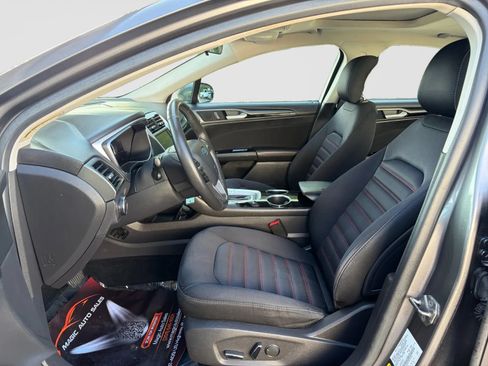 Used 2013 Ford Fusion SE FWD image 12
