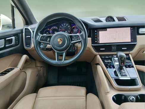Used 2023 Porsche Cayenne Platinum Edition AWD/4WD image 10