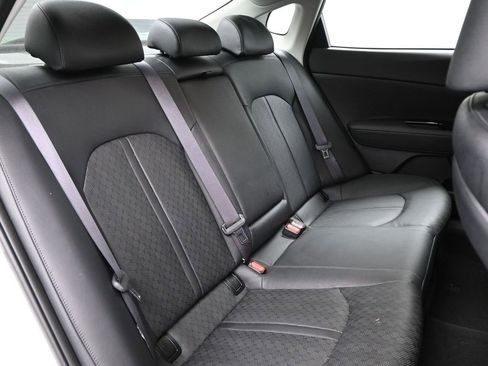 Used 2018 Kia Optima EX image 13