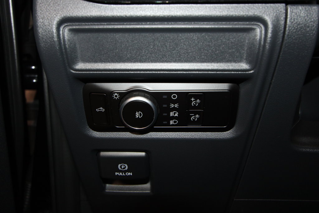 Used 2026 Ford F150 STX w/ F-150 LOBO Package AWD/4WD image 9
