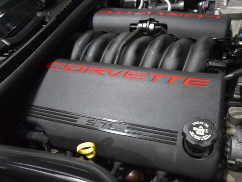 Used 1998 Chevrolet Corvette Convertible w/ Memory Pkg image 55