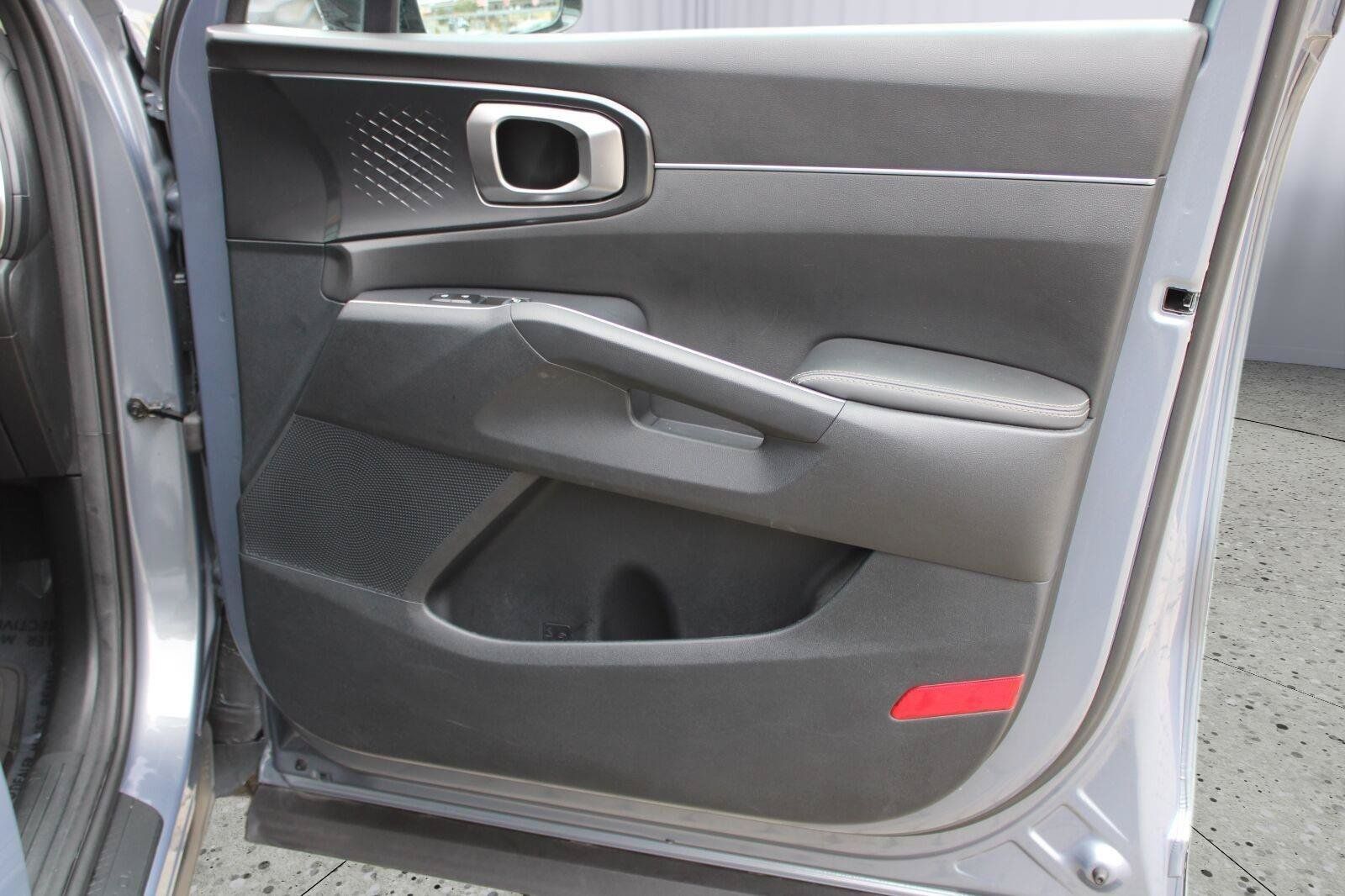 Used 2023 Kia Sorento S w/ Panoramic Sunroof Package FWD image 42