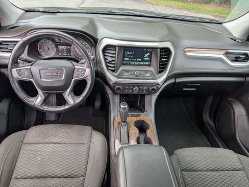 Used 2019 GMC Acadia SLE image 28