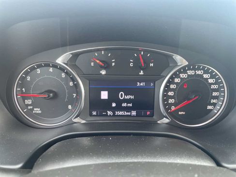 Used 2023 GMC Acadia SLE w/ Infotainment Package AWD/4WD image 12