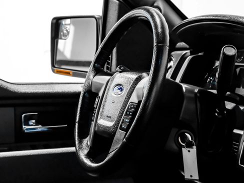 Used 2013 Ford F150 XLT w/ Luxury Equipment Group image 13