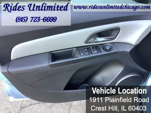 Used 2011 Chevrolet Cruze LT FWD image 11