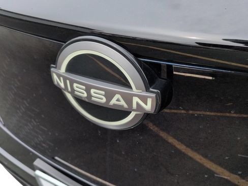 Used 2023 Nissan Ariya AWD image 32