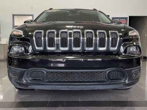 Used 2015 Jeep Cherokee Sport w/ Sport Appearance Group image 8