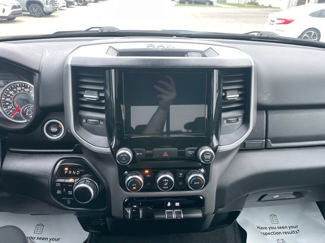 Used 2022 RAM 1500 Big Horn AWD/4WD image 12