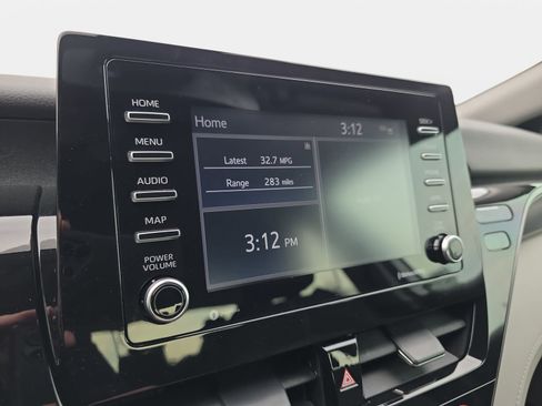 Used 2021 Toyota Camry LE w/ Convenience Package image 20