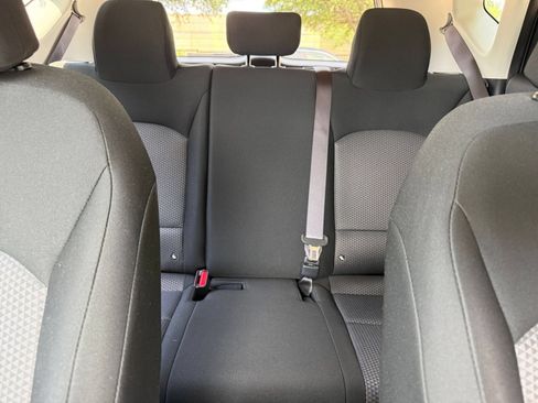 Used 2025 Kia Soul LX w/ LX Technology Package FWD image 38