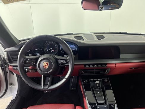 Certified 2022 Porsche 911 Carrera 4S image 23