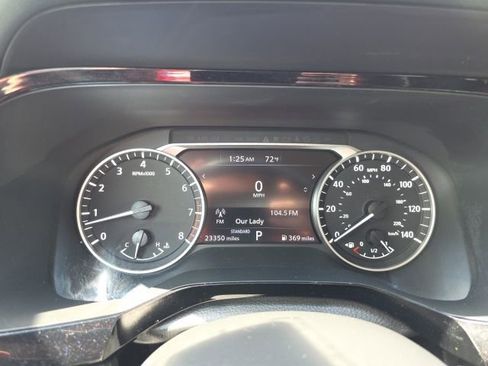 Used 2025 Nissan Pathfinder SV image 27