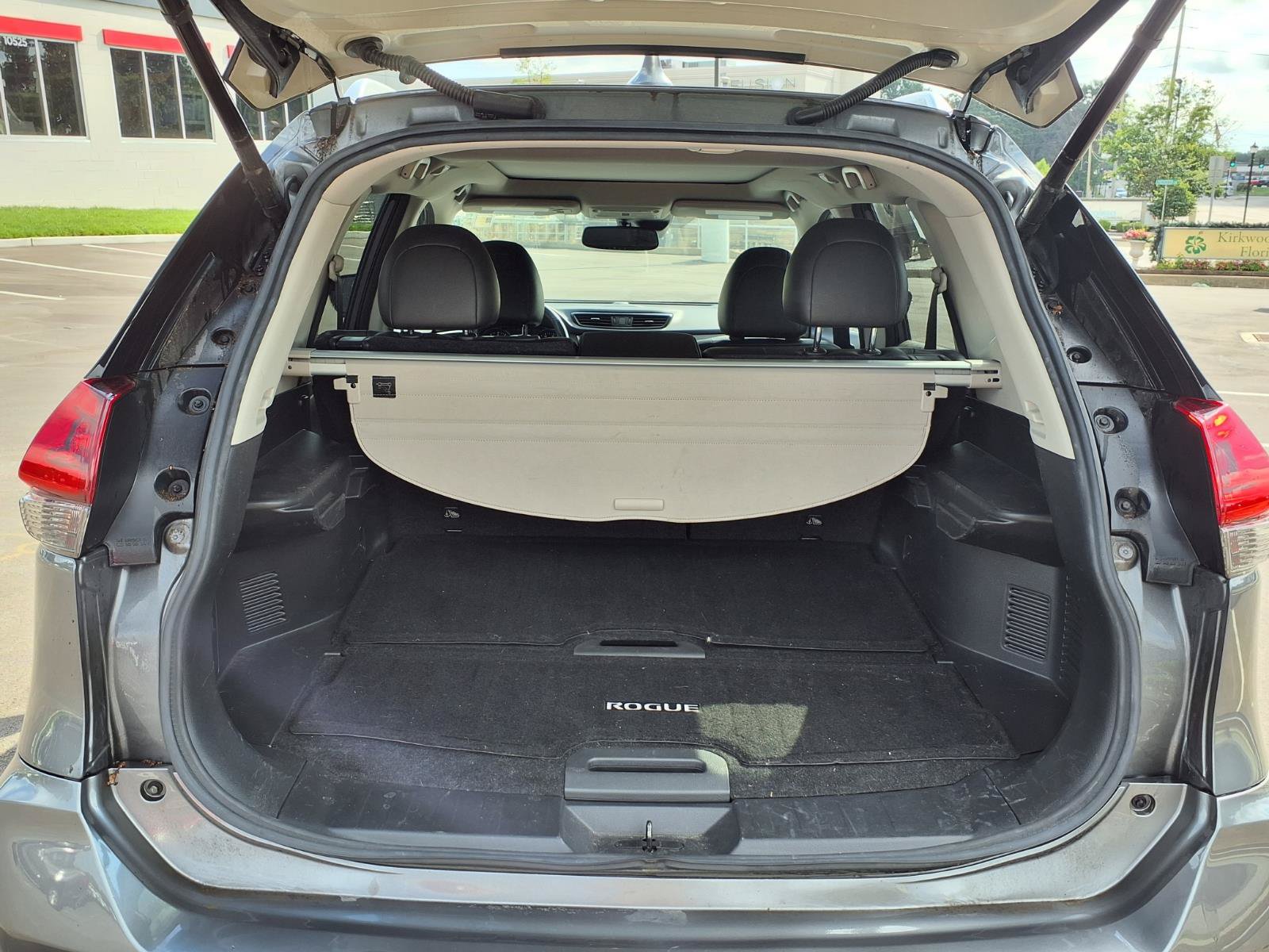 Used 2019 Nissan Rogue SL w/ Premium Package AWD/4WD image 24