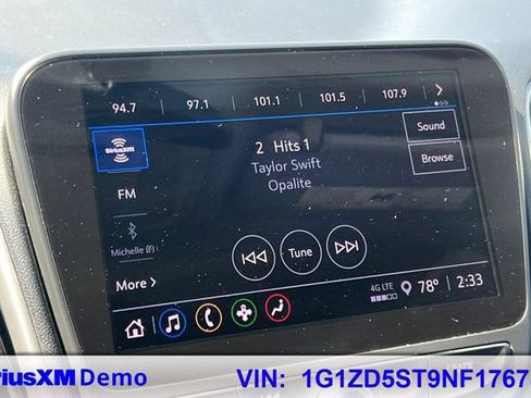 Used 2022 Chevrolet Malibu LT image 38