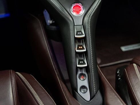 Used 2018 McLaren 720S image 39