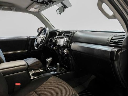 Used 2017 Toyota 4Runner TRD Off-Road AWD/4WD image 14