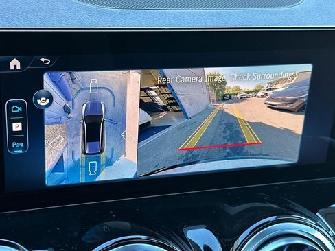 New 2026 Mercedes-Benz GLB 35 AMG AMG 35 image 23