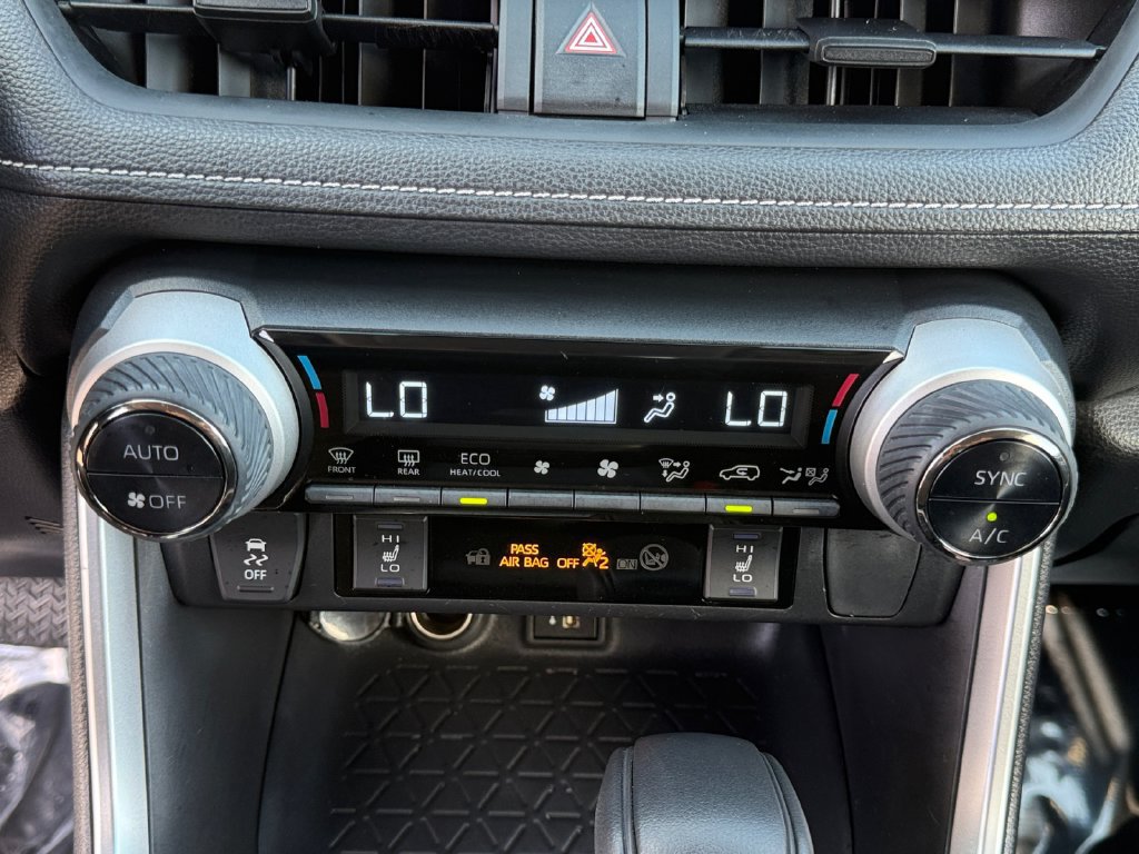 Used 2024 Toyota RAV4 XLE w/ Convenience Package AWD/4WD image 17