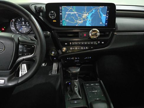 Used 2022 Lexus ES 350 F Sport image 12