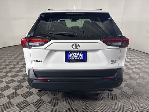 Used 2023 Toyota RAV4 XLE w/ Convenience Package AWD/4WD image 9