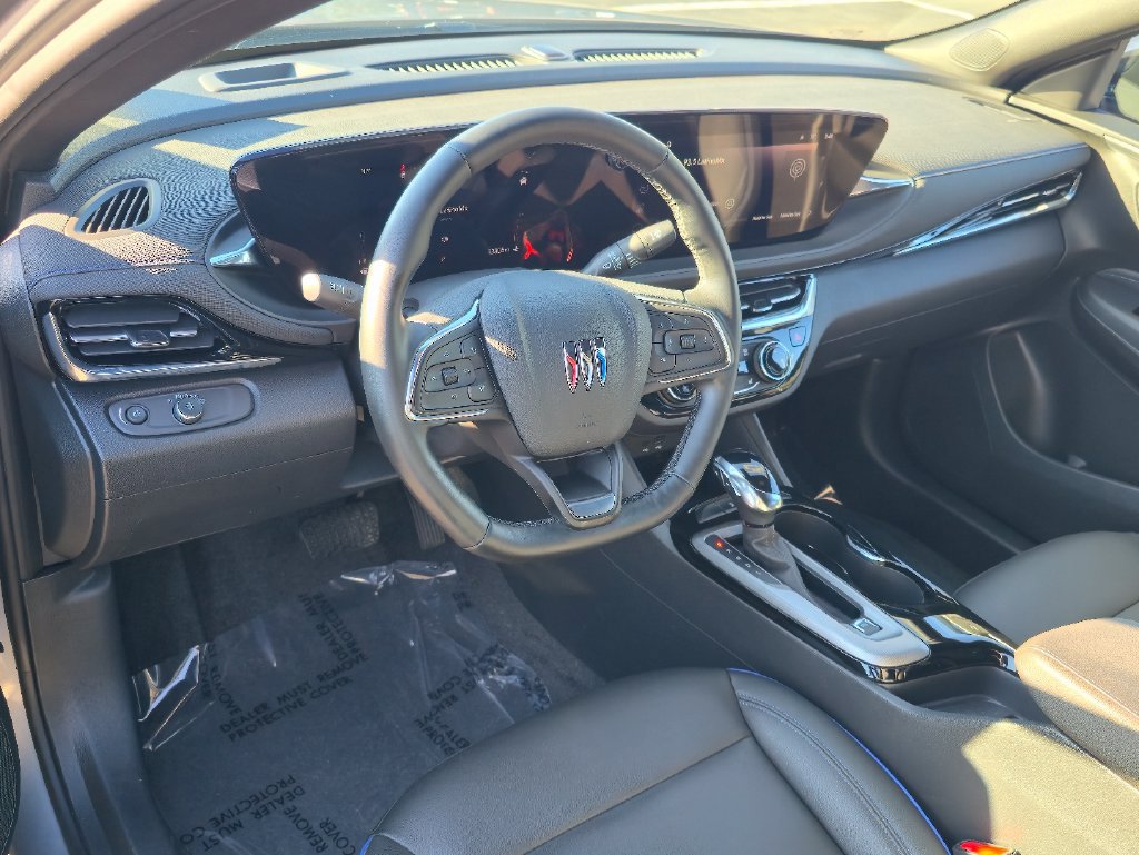 Used 2025 Buick Envista Sport Touring w/ Convenience I Package FWD image 12