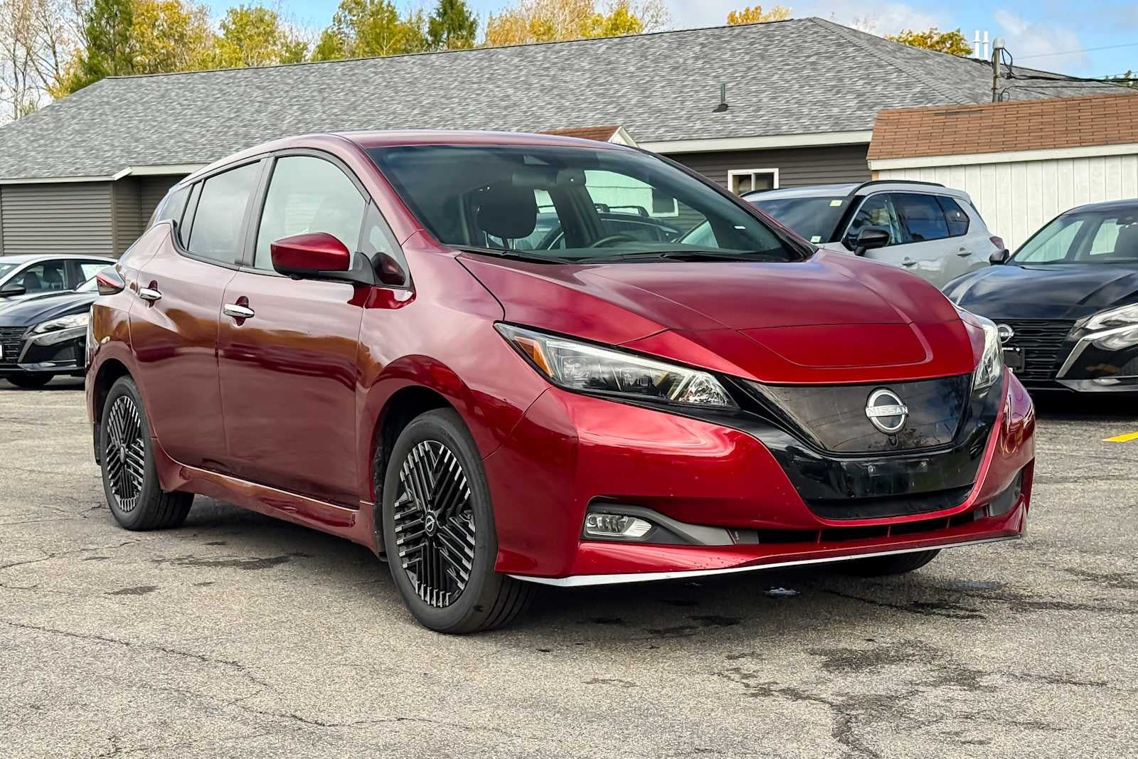 Certified 2025 Nissan Leaf SV Plus FWD image 1